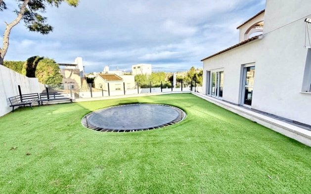 Perpardavimas - Vila - Orihuela Costa - Villamartín
