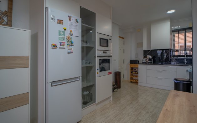 Resale - Apartment / flat - Torrevieja - La Siesta - El Salado -  Torreta