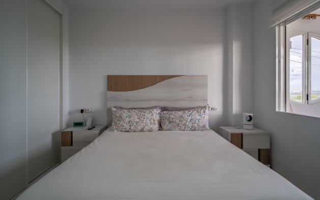 Resale - Apartment / flat - Torrevieja - La Siesta - El Salado -  Torreta