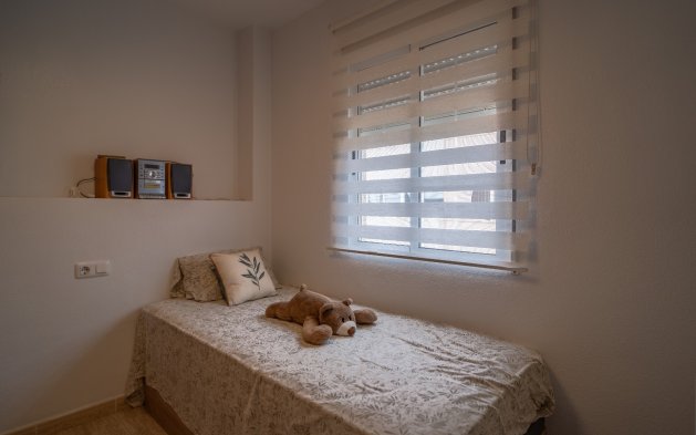Resale - Apartment / flat - Torrevieja - La Siesta - El Salado -  Torreta