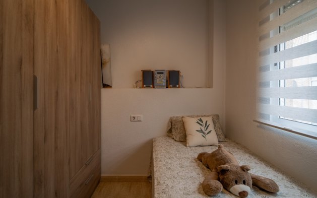 Resale - Apartment / flat - Torrevieja - La Siesta - El Salado -  Torreta