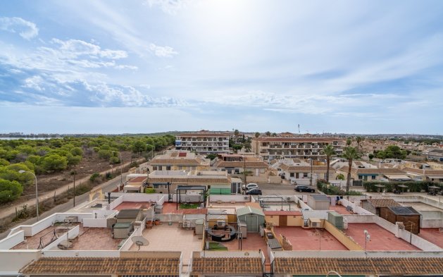 Resale - Apartment / flat - Torrevieja - La Siesta - El Salado -  Torreta