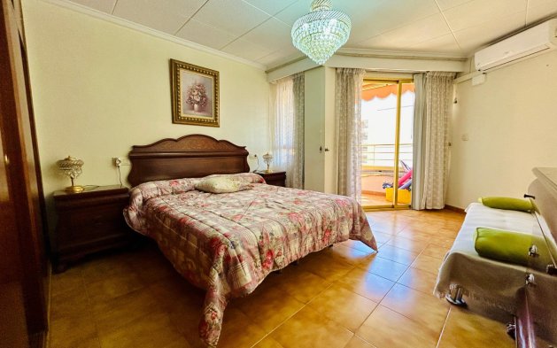 Resale - Apartment / flat - Santa Pola - Puerto