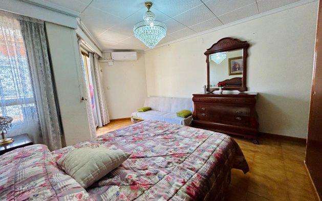 Resale - Apartment / flat - Santa Pola - Puerto