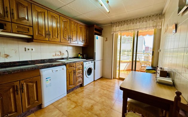 Resale - Apartment / flat - Santa Pola - Puerto