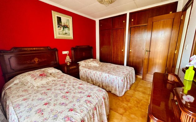Resale - Apartment / flat - Santa Pola - Puerto