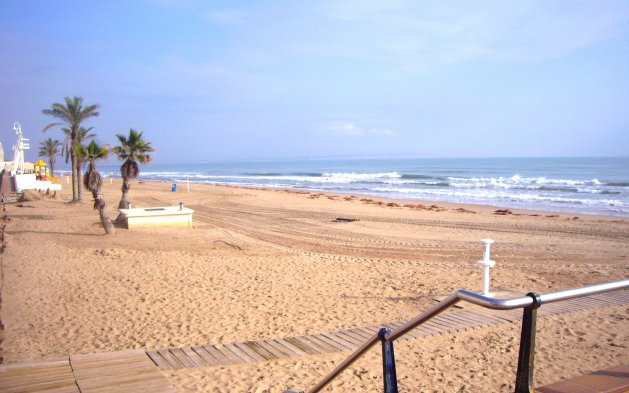 Reventa - Apartamento / piso - Guardamar del Segura