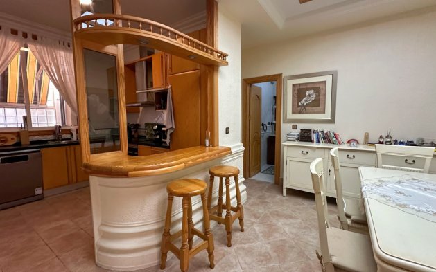 Resale - Apartment / flat - Guardamar del Segura - Center