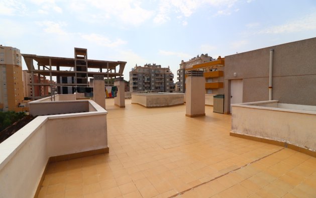 Reventa - Apartamento / piso - Guardamar del Segura