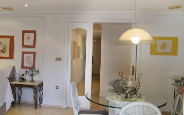 Återförsäljning - Lägenhet / lägenhet - Santa Pola