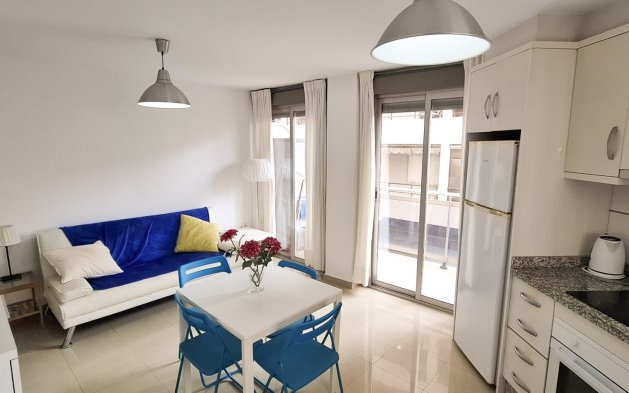 Resale - Apartment / flat - Guardamar del Segura - Pueblo