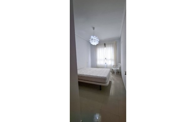 Resale - Apartment / flat - Guardamar del Segura - Pueblo