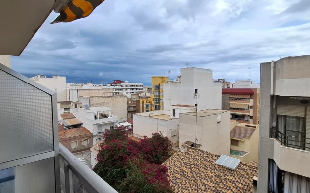 Resale - Apartment / flat - Guardamar del Segura - Pueblo