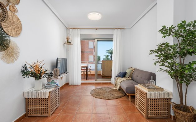 Återförsäljning - Lägenhet / lägenhet - Guardamar del Segura