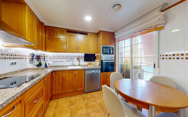 Återförsäljning - Lägenhet / lägenhet - Santa Pola