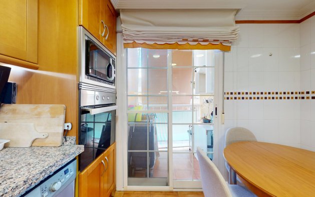 Återförsäljning - Lägenhet / lägenhet - Santa Pola