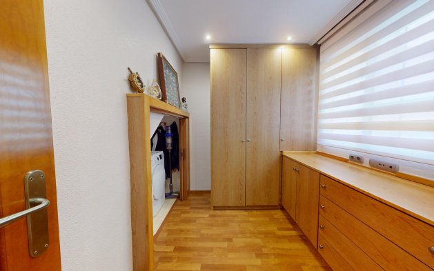 Återförsäljning - Lägenhet / lägenhet - Santa Pola