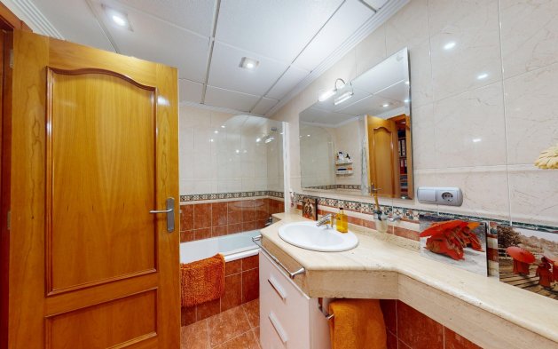 Återförsäljning - Lägenhet / lägenhet - Santa Pola