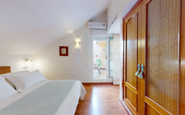 Återförsäljning - Lägenhet / lägenhet - Santa Pola