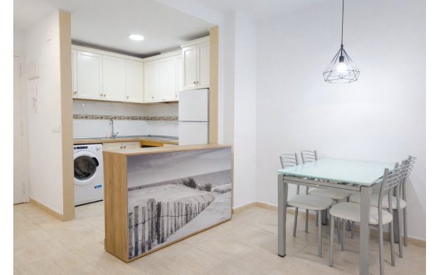 Reventa - Apartamento / piso - Guardamar del Segura