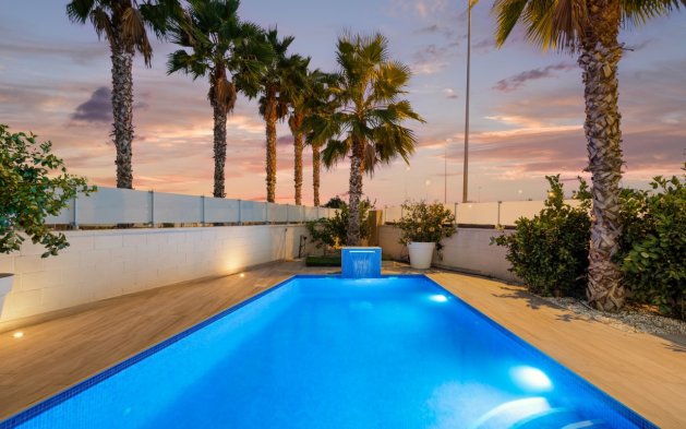 Resale - Villa - Orihuela Costa - Cabo Roig