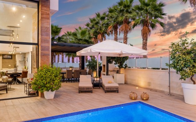 Resale - Villa - Orihuela Costa - Cabo Roig