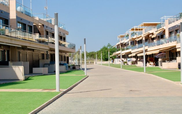 Resale - Bungalow - Pilar de la Horadada - Mil Palmeras