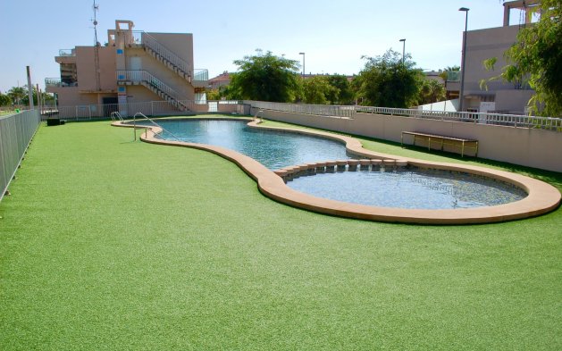 Resale - Bungalow - Pilar de la Horadada - Mil Palmeras