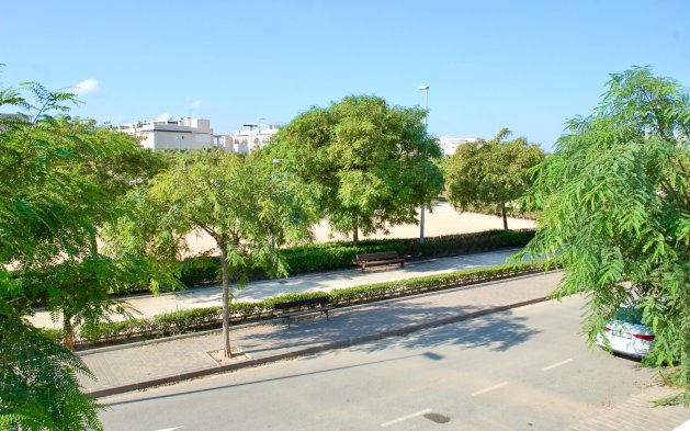 Resale - Bungalow - Pilar de la Horadada - Mil Palmeras