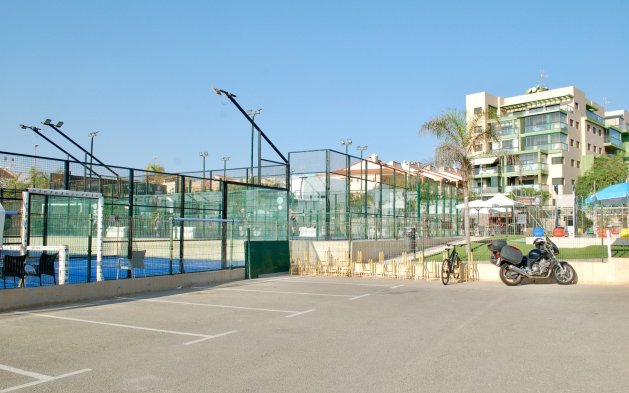 Resale - Bungalow - Pilar de la Horadada - Mil Palmeras