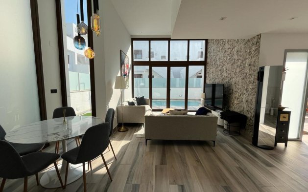 Resale - Villa - Torrevieja - Los Balcones - Los Altos del Edén