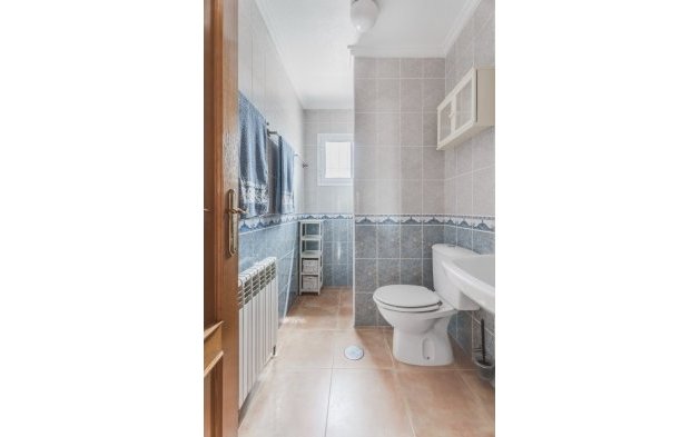 Resale - Villa - Santa Pola - Monte y Mar