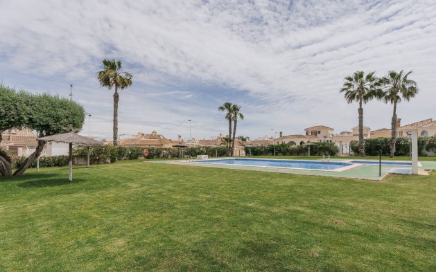 Resale - Villa - Santa Pola - Monte y Mar