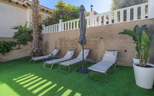 Resale - Townhouse - San Miguel de Salinas - Las Filipinas