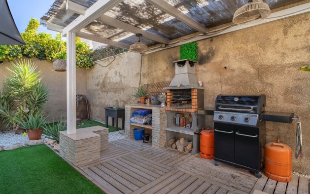Resale - Townhouse - San Miguel de Salinas - Las Filipinas