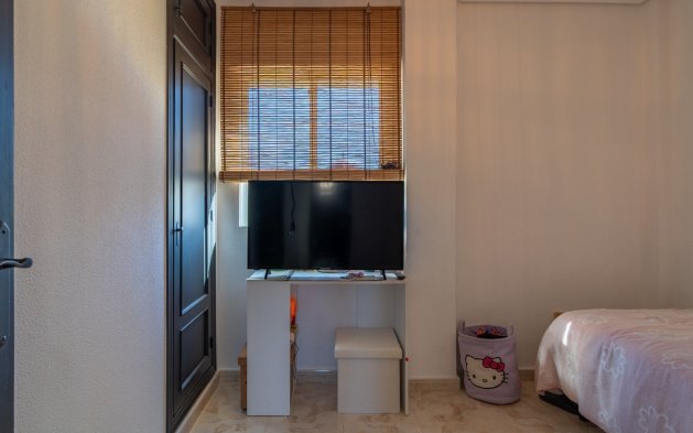 Resale - Townhouse - San Miguel de Salinas - Las Filipinas