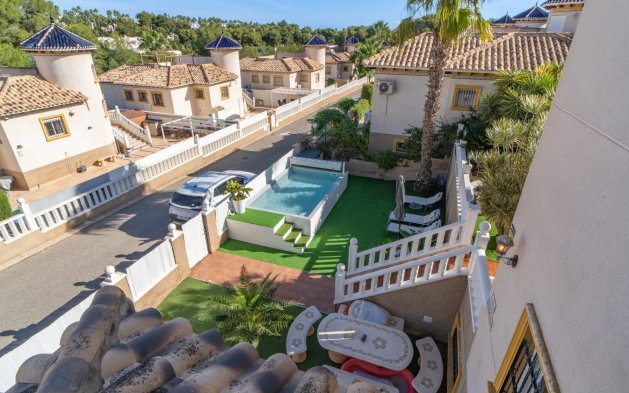 Resale - Townhouse - San Miguel de Salinas - Las Filipinas