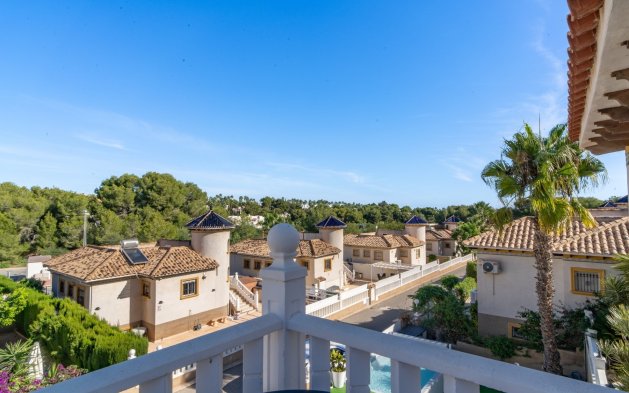 Resale - Townhouse - San Miguel de Salinas - Las Filipinas