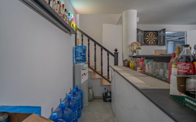 Resale - Townhouse - San Miguel de Salinas - Las Filipinas
