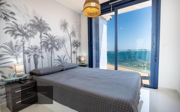 Odsprzedaż - Mieszkanie w bloku - Torrevieja