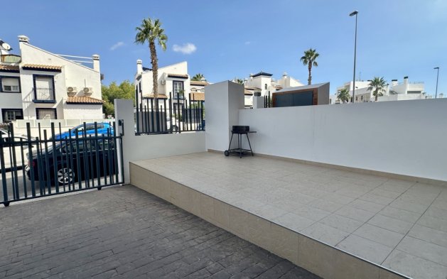 Resale - Apartment / flat - Orihuela Costa - Villamartín