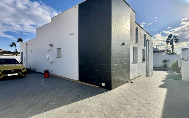 Resale - Villa - Rojales - Ciudad Quesada