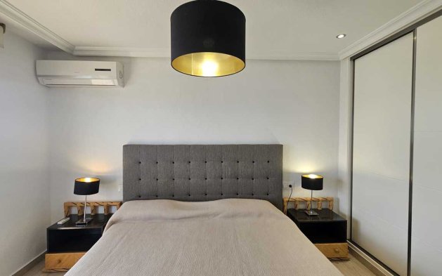 Resale - Apartment / flat - Pilar de la Horadada - Mil Palmeras