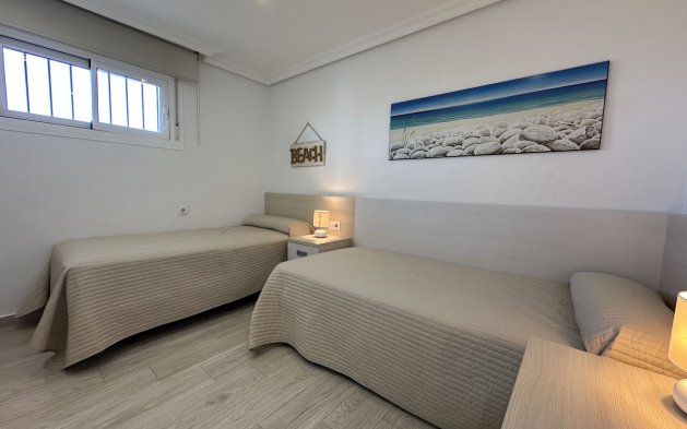 Resale - Apartment / flat - Pilar de la Horadada - Mil Palmeras