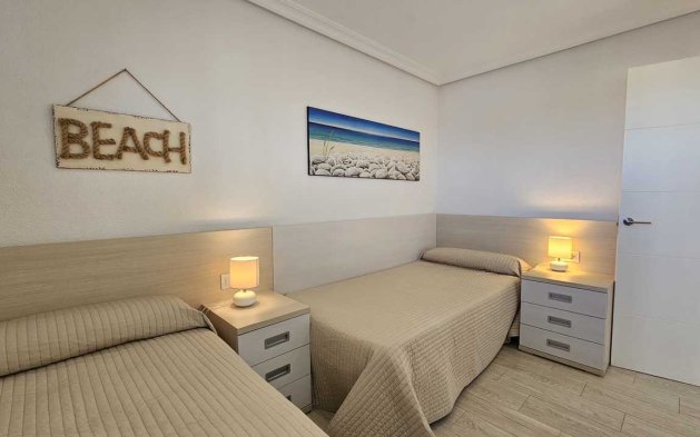 Resale - Apartment / flat - Pilar de la Horadada - Mil Palmeras