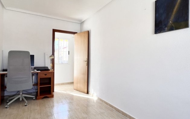 Resale - Duplex - Torrevieja - La Siesta - El Salado -  Torreta