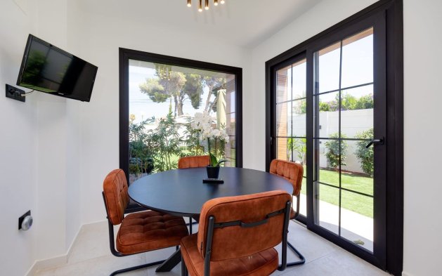 Återförsäljning - Villa - Torrevieja