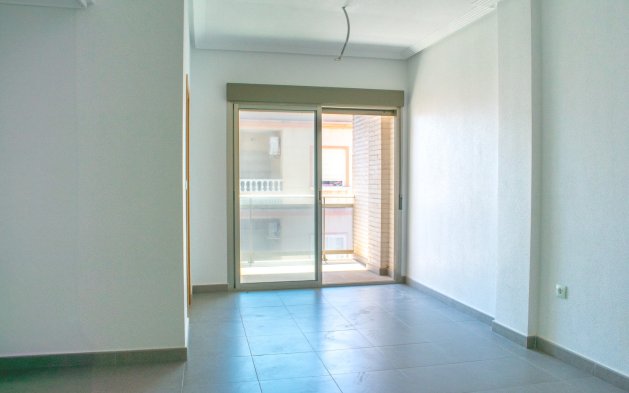 Resale - Apartment / flat - Guardamar del Segura - Center