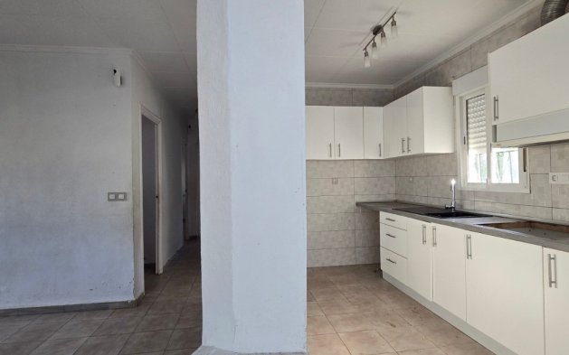 Resale - Villa - Torrevieja - El Chaparal