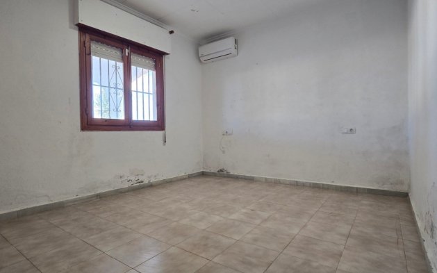 Resale - Villa - Torrevieja - El Chaparal